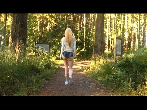 ❤️ Vakker kvinne beveger seg sakte, ikke nakenvideo ☑ Jævla ved no.porngifmag-com.ru ️❤
